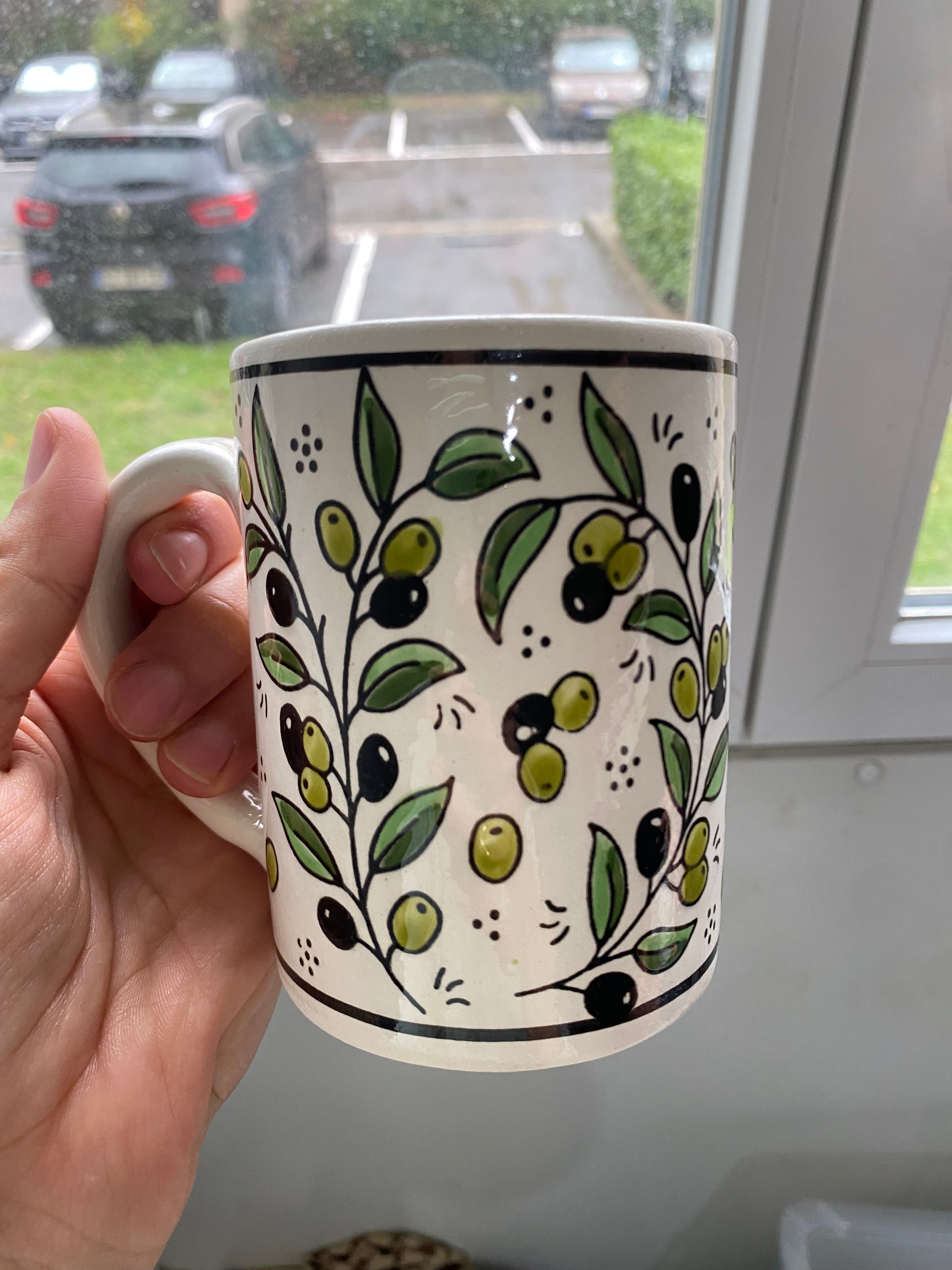 Tasse en céramique fait main – 10 cm, olives