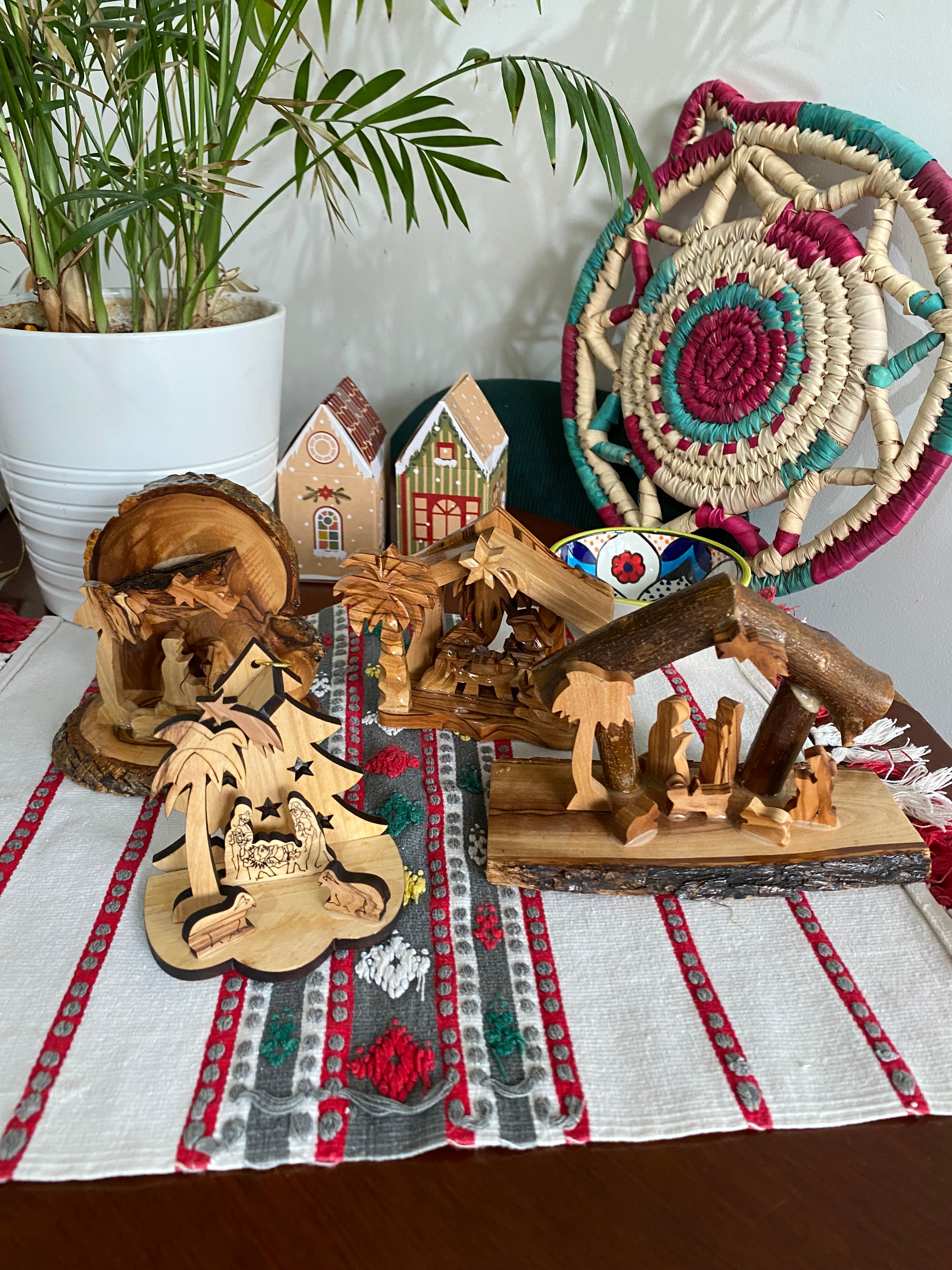 Crèches artisanales petit à moyen format