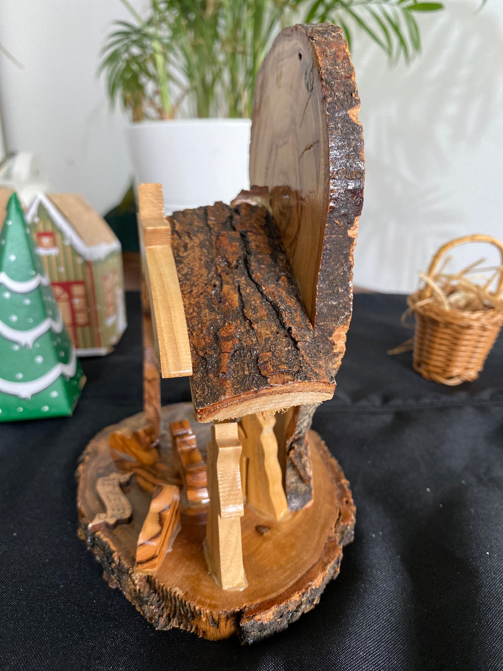 Crèche de Noël en bois d'olivier - Artisanat authentique de Bethléem