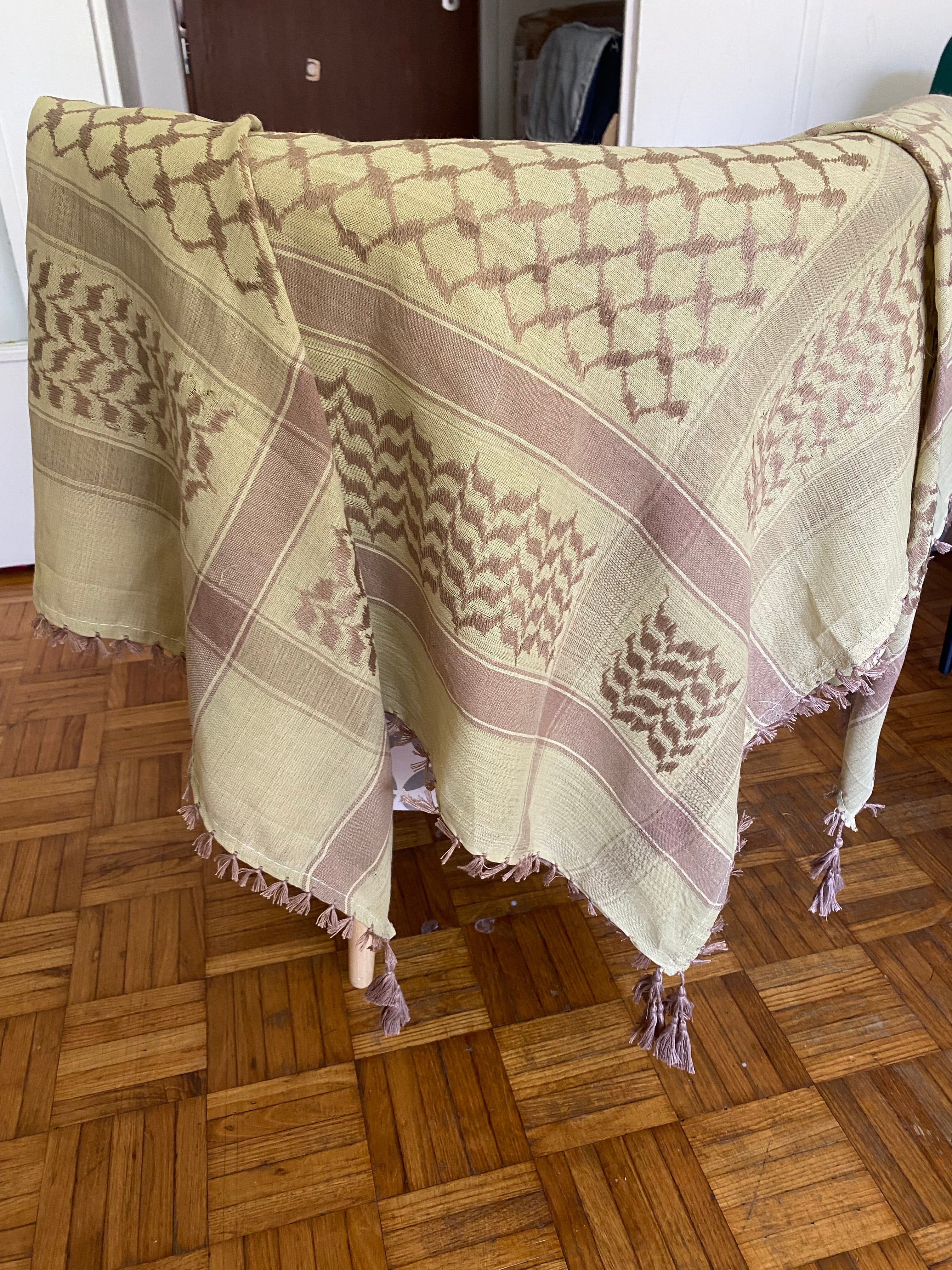 Keffieh palestinien stylé – vert clair/ gris