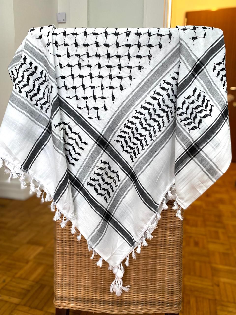 Kiffieh palestinien authentique blanc & noir classique
