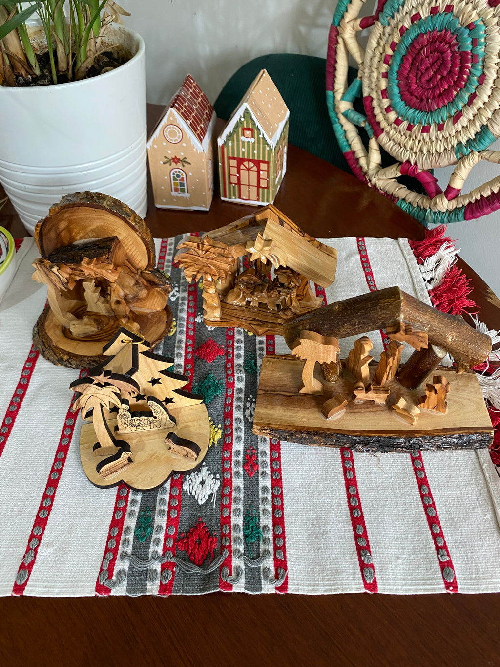 Crèches artisanales petit à moyen format