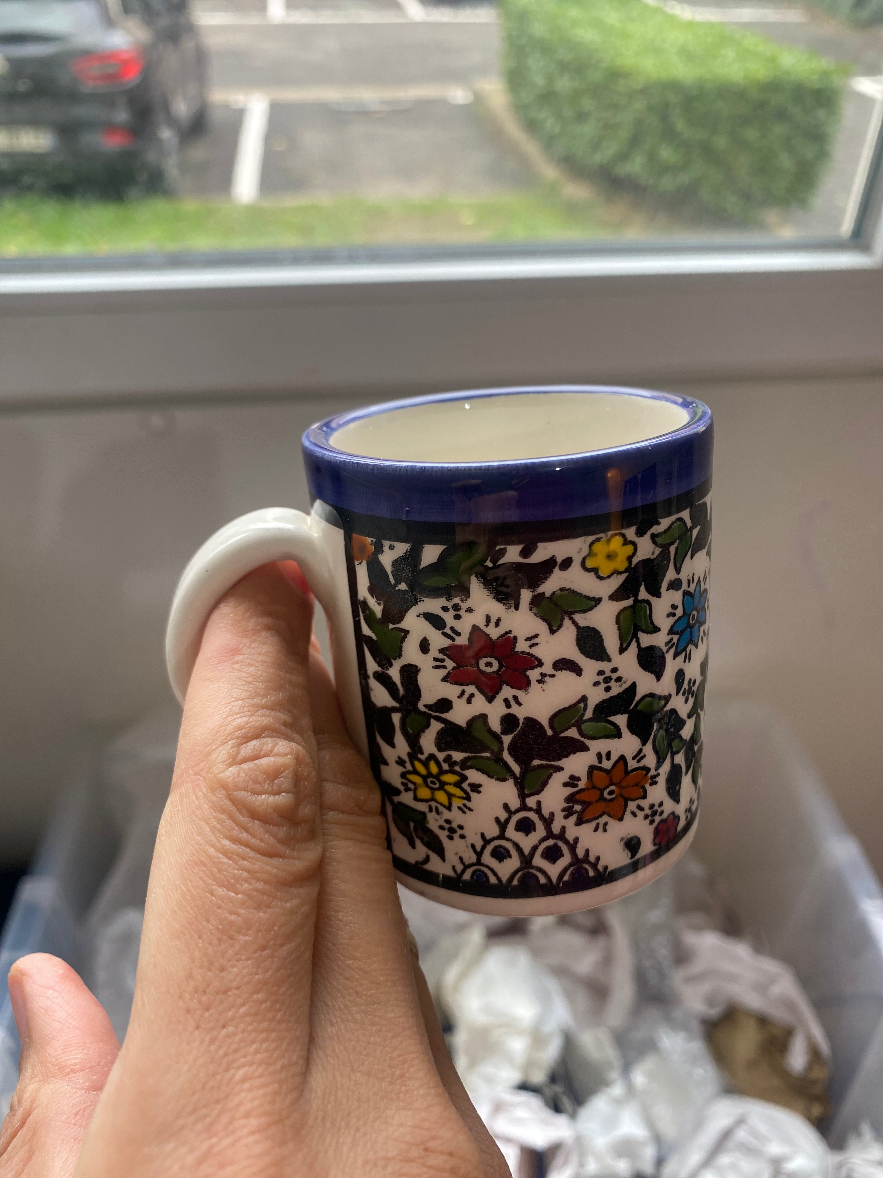 Tasse en céramique petite taille – 10 cm