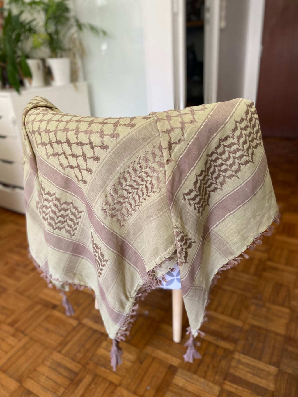 Keffieh palestinien stylé – vert clair/ gris