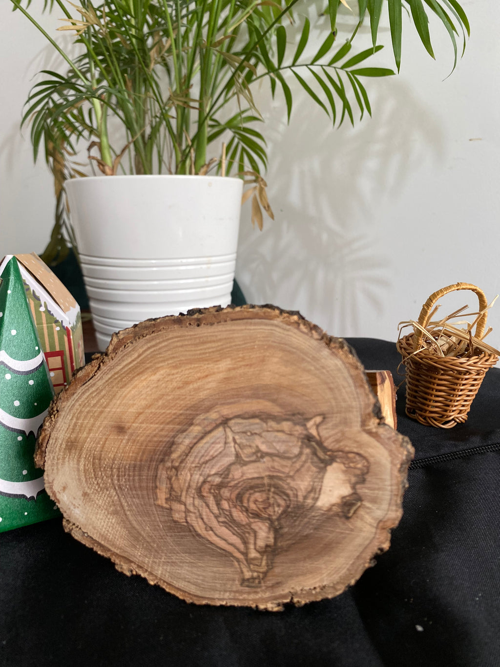 Crèche de Noël en bois d'olivier - Artisanat authentique de Bethléem