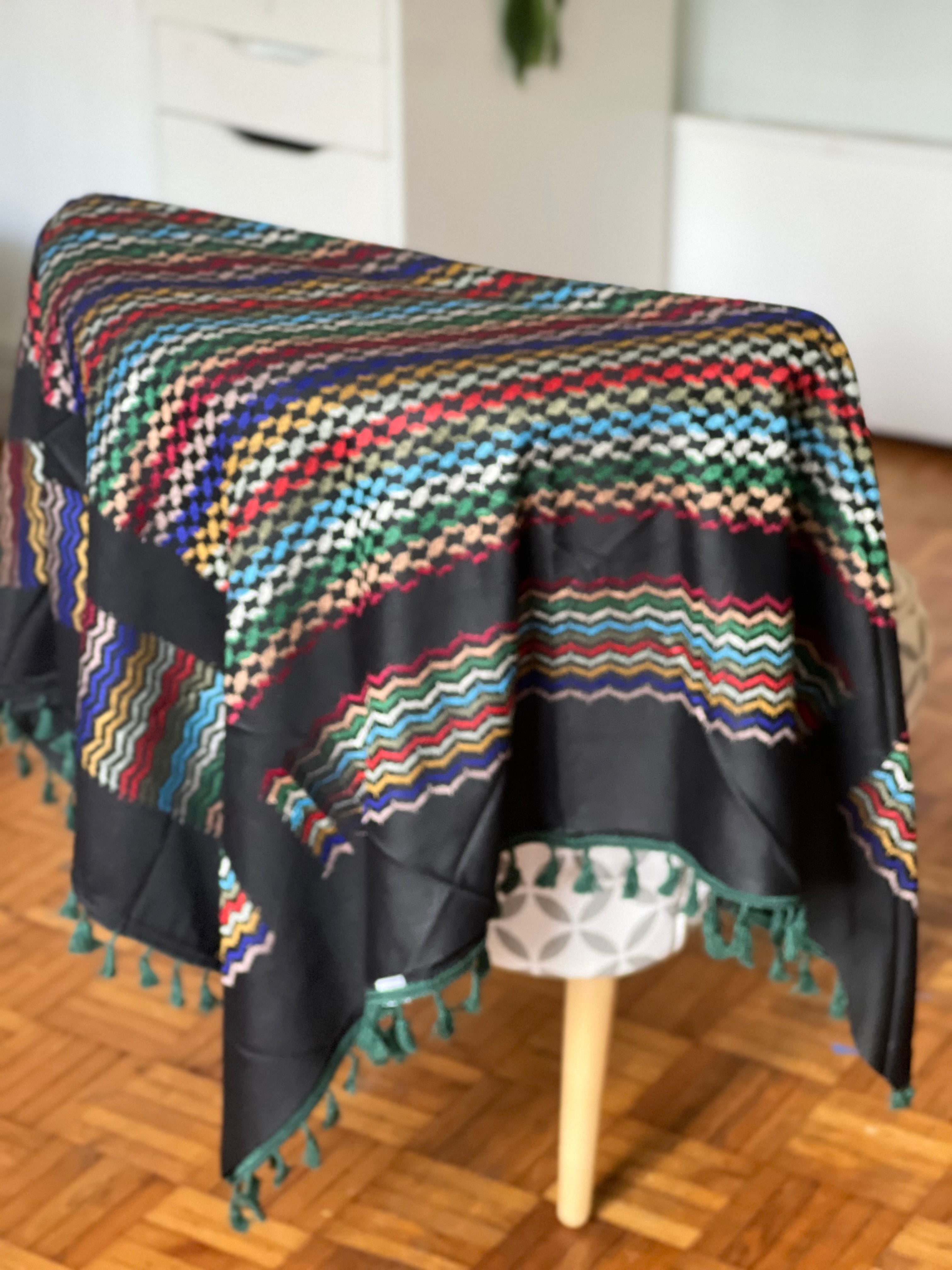Kiffieh Palestinien authentique noir multicolore avec pompons coloré