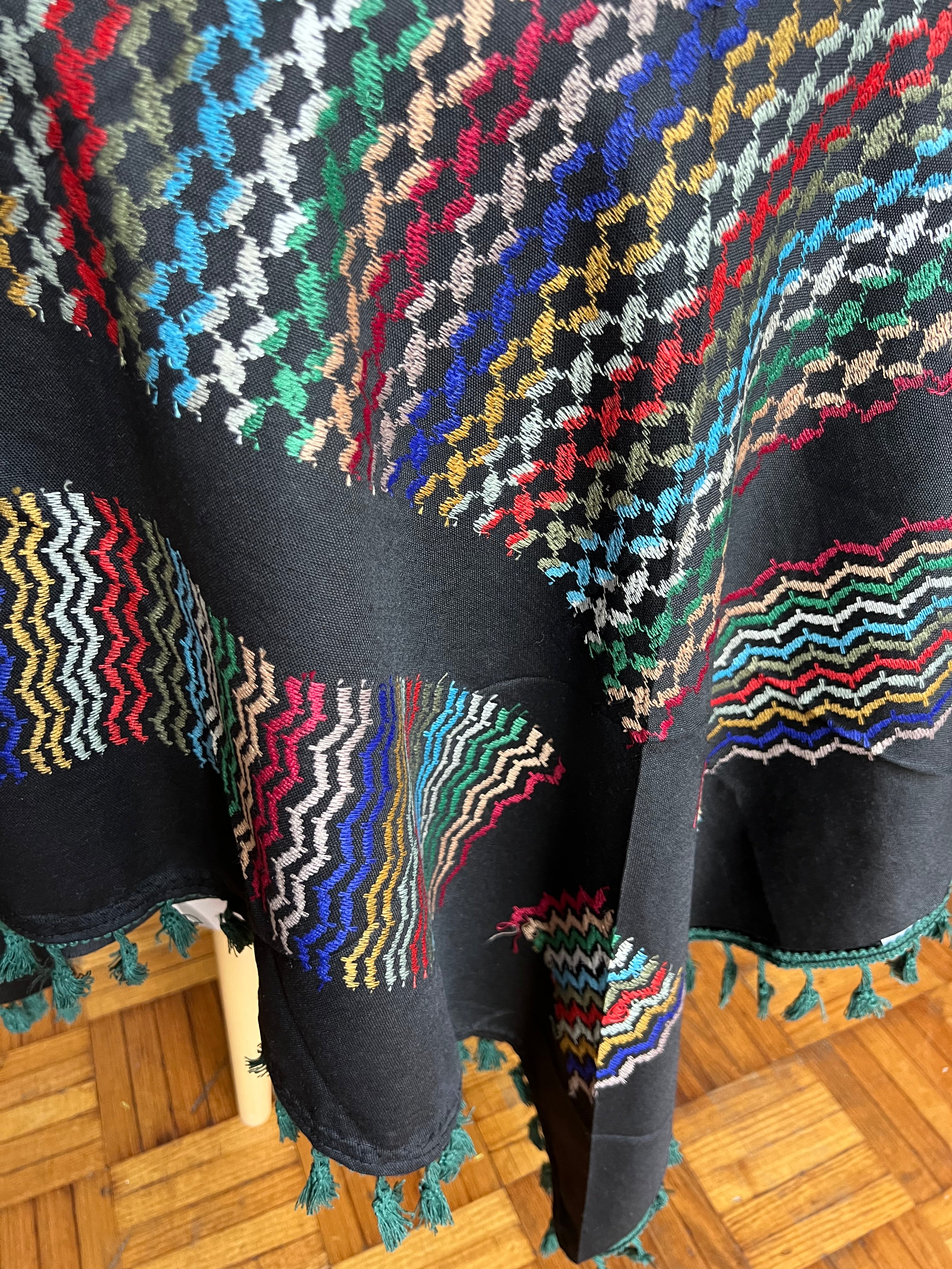 Kiffieh Palestinien authentique noir multicolore avec pompons coloré