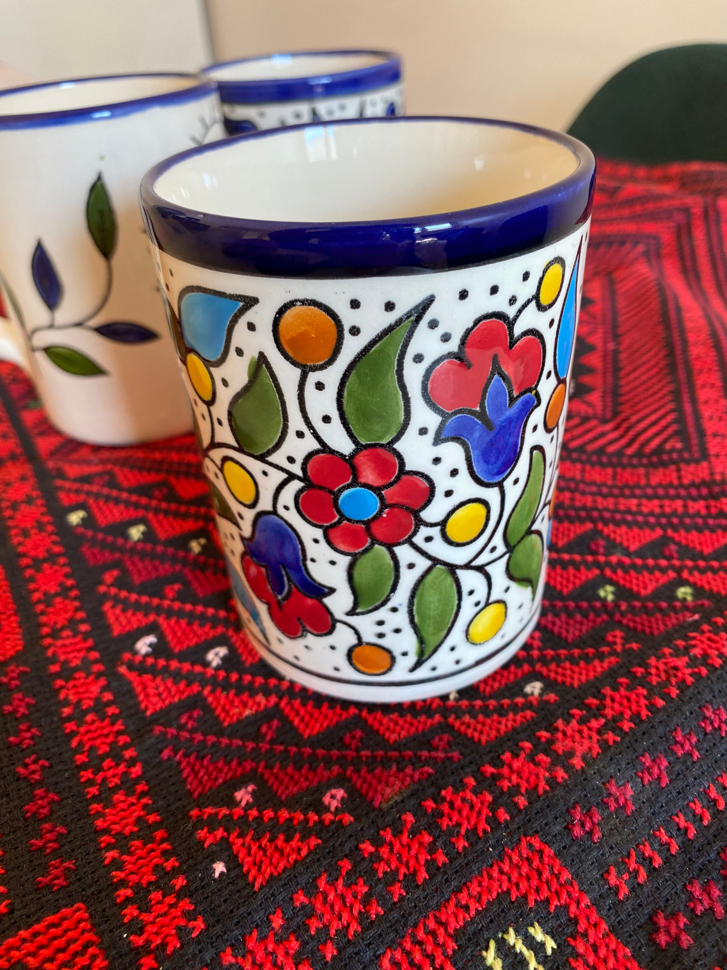 Tasse en céramique fait main – 10 cm, fleurs 1