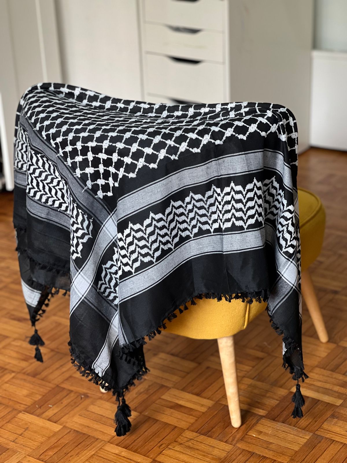 Palestinian Keffiyeh – Black and White